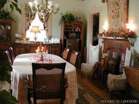Rocking Horse Inn Ravenna Room photo